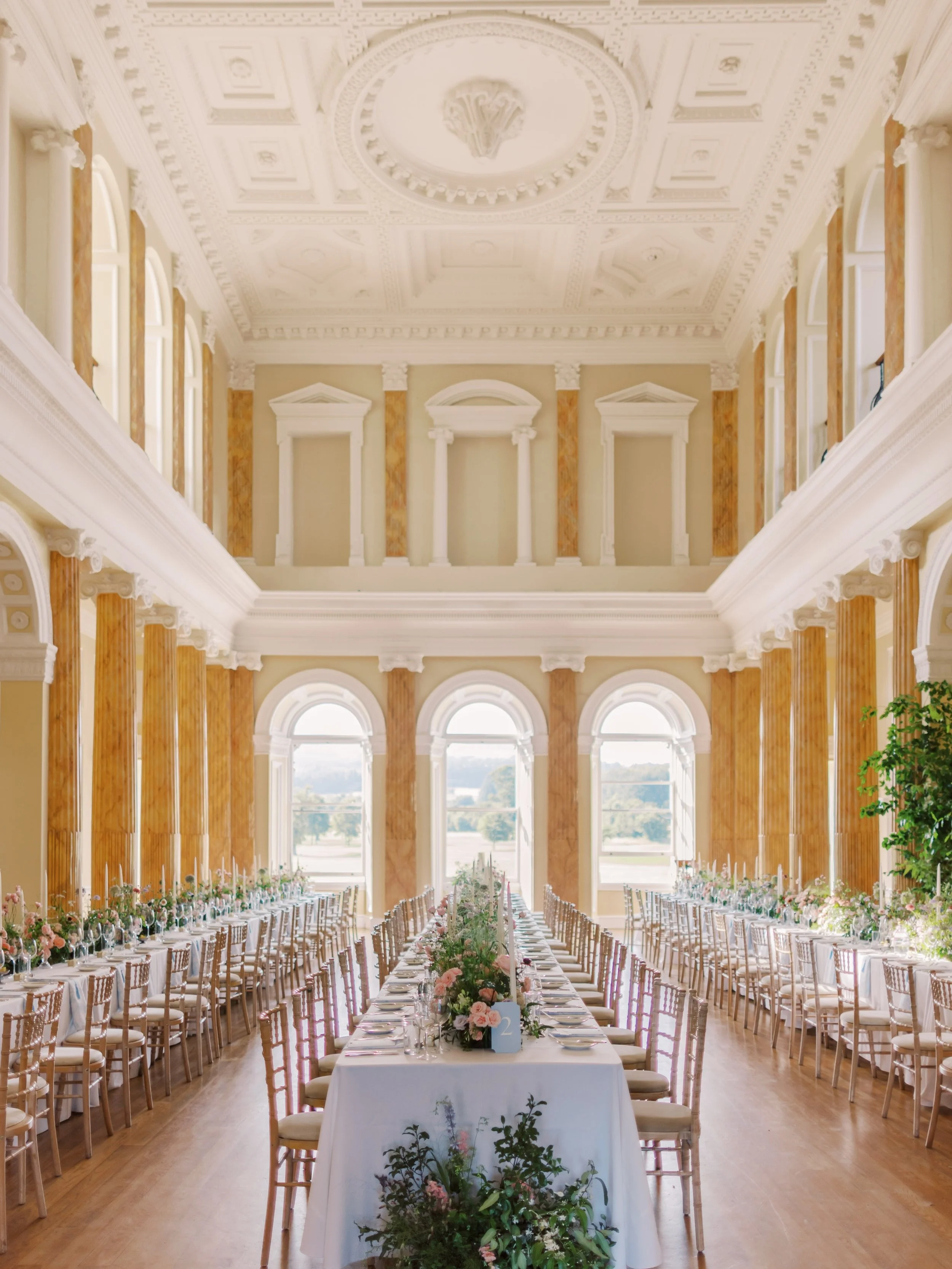Team on the day 
🍃 Ceremony @clonwilliam 
🍃 Venue @powerscourt_estate 
🍃 planner @waterlily_weddings_ 
🍃 Make up @fionaharrisonmakeup 
🍃 Hair @the_marchhair 
🍃 Flowers @wild_bunch_flowers 
🍃 music @djtommyelliottt 
🍃 cake @thefoxandtheflour 
