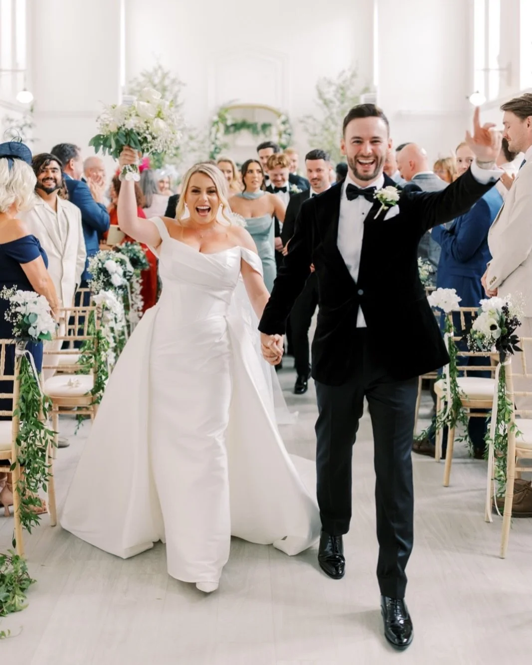 Im finally getting back to edits after a week of computer issues. Back to this vibey weekend at @gloster_house with @natalieconnolly__ and Patrick. I had the best time with these two. 

#irishcastlewedding #glosterhousewedding #glosterhouseweddingpho