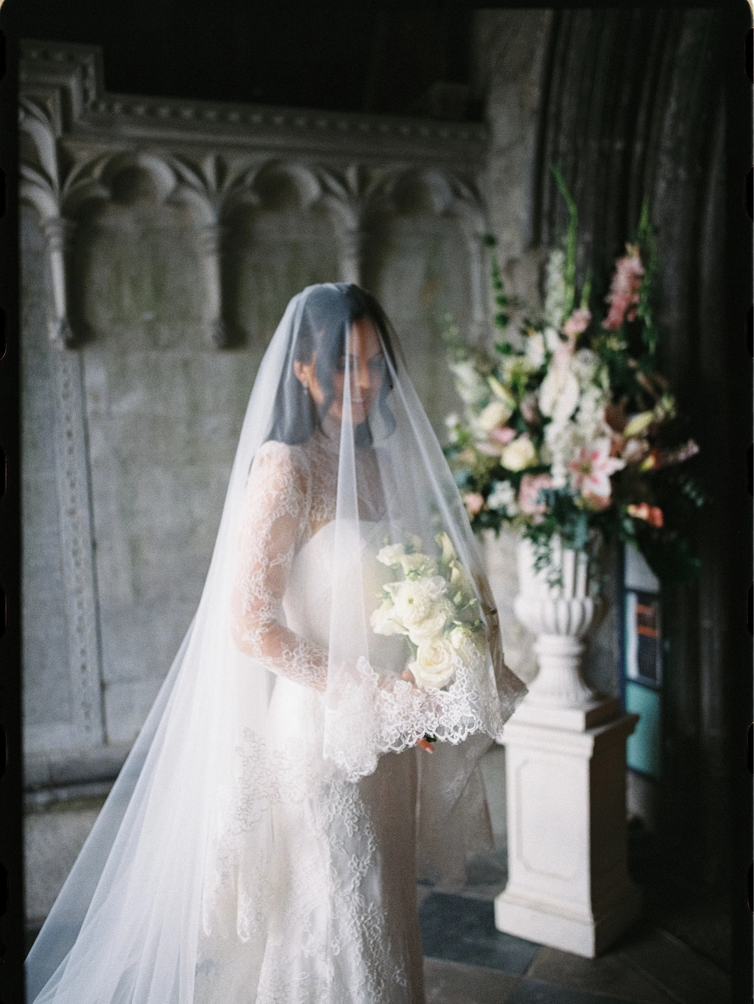 Shot on Film 35m ❤️ 

Liadan 🍃 Patrick
.
.
.
.
.
.
.
Team on the day 
🍃 Ceremony St. Candice Kilkenny 
🍃 Venue @castledurrow 
🍃 planner @castledurrow 
🍃 video @croi_films 
🍃 Make up @rebeccaodonovan_makeup 
🍃 Hair @loumerryweatherhair 
🍃 dres