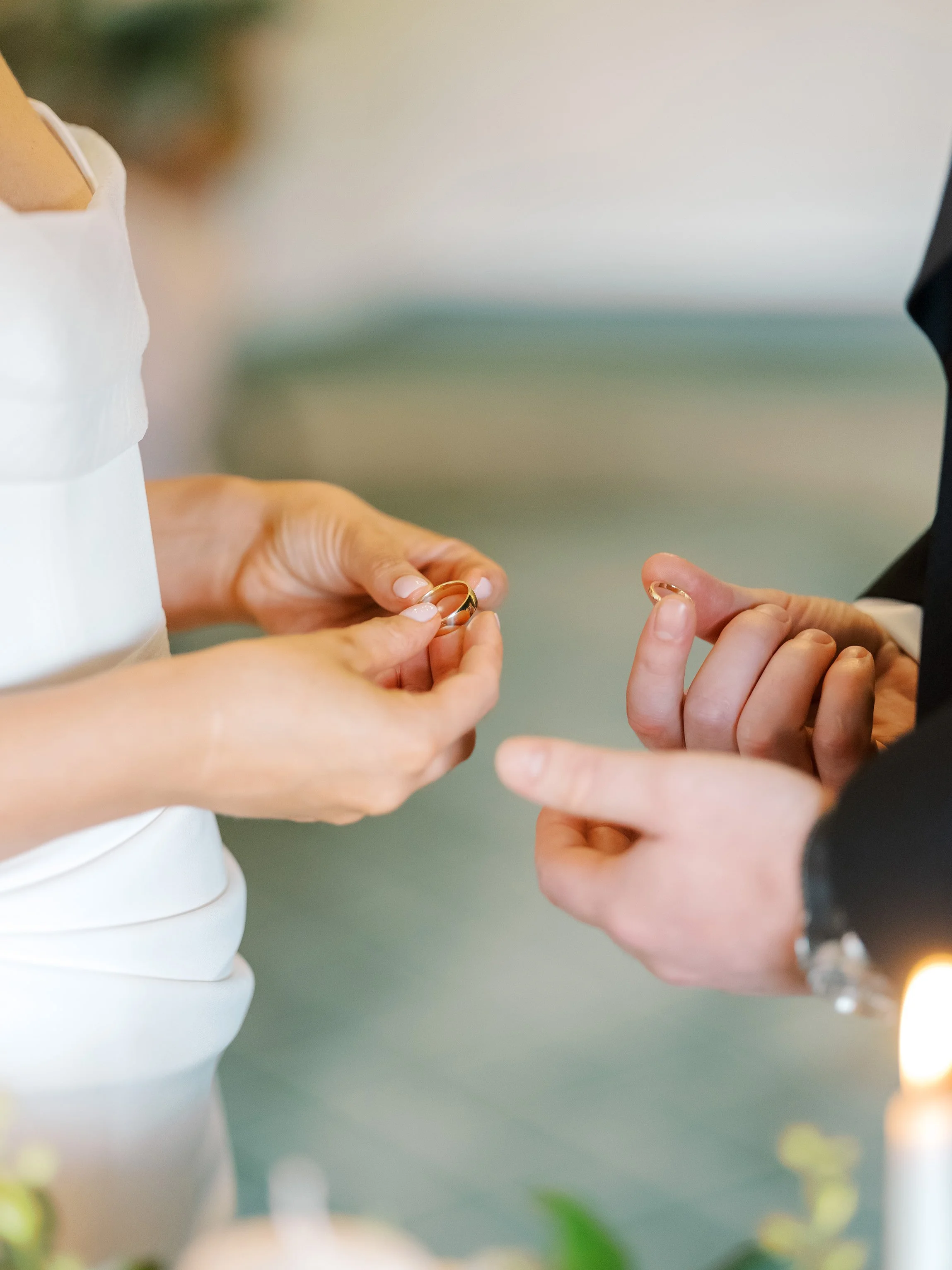 WEDDING RING EXCHANGE AT CEREMONY AT SHELBOURNE HOTEL