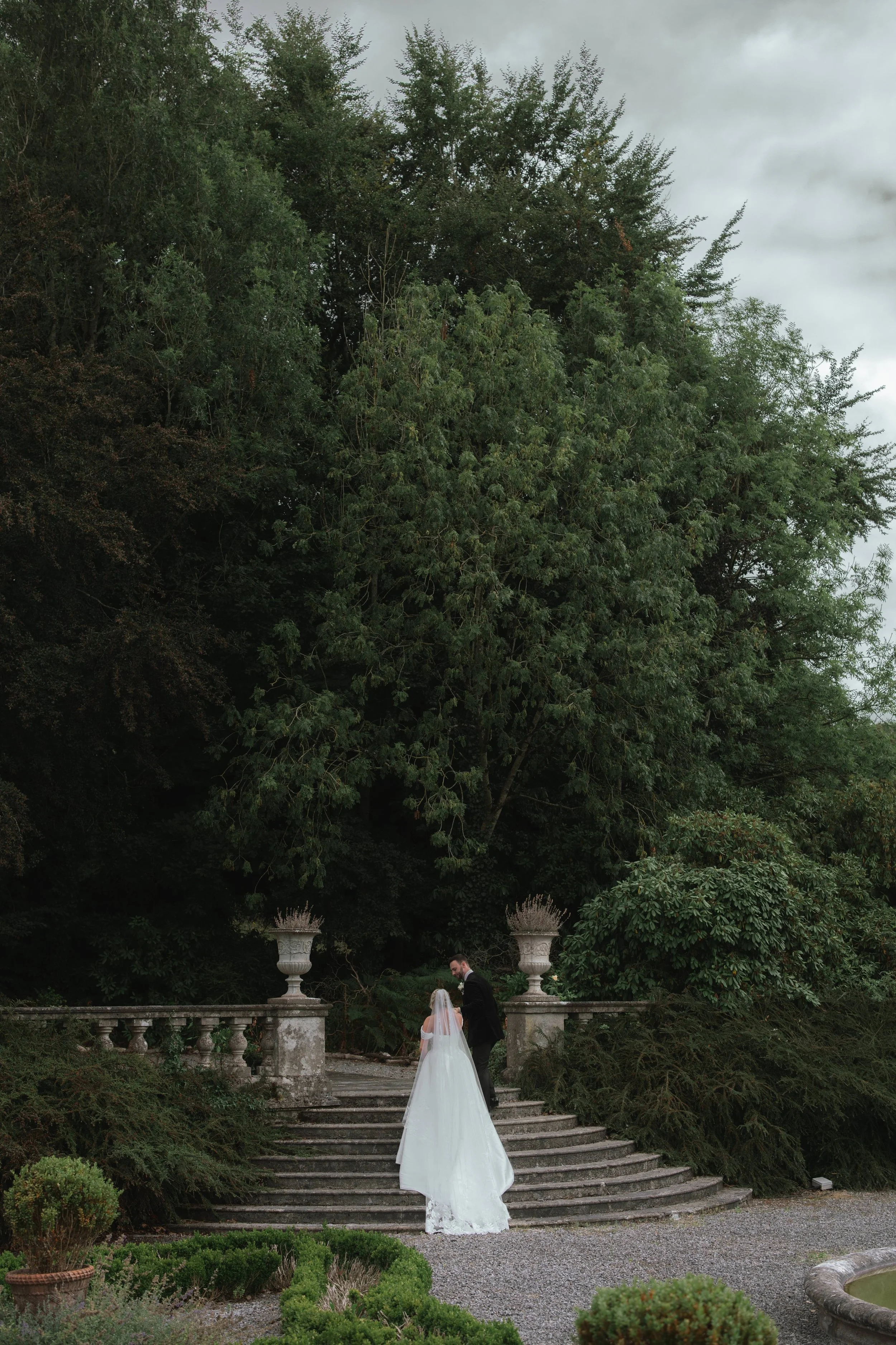 Gloster House WEdding English Irish couple Castle