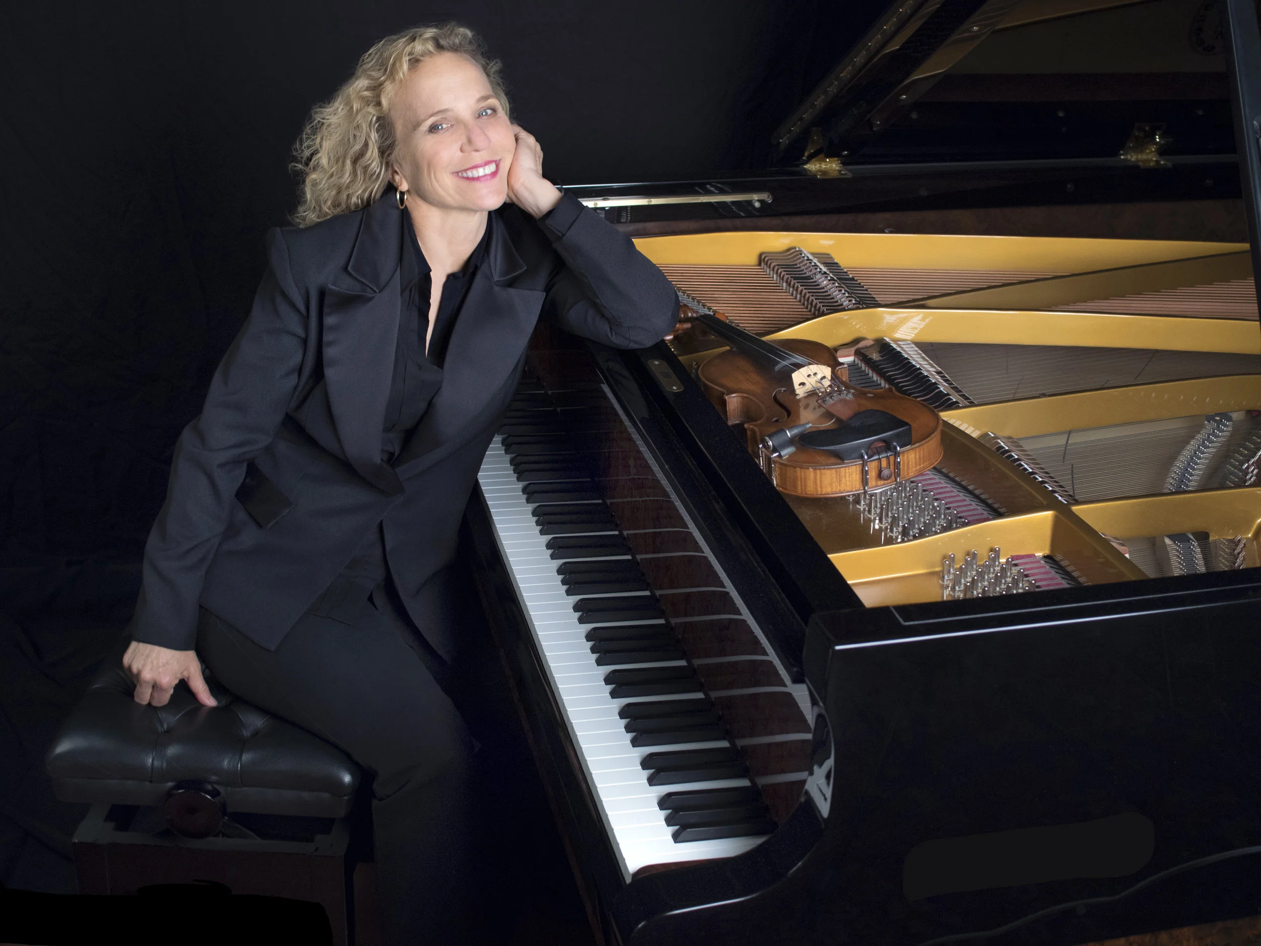 Barbara Higbie in Concert