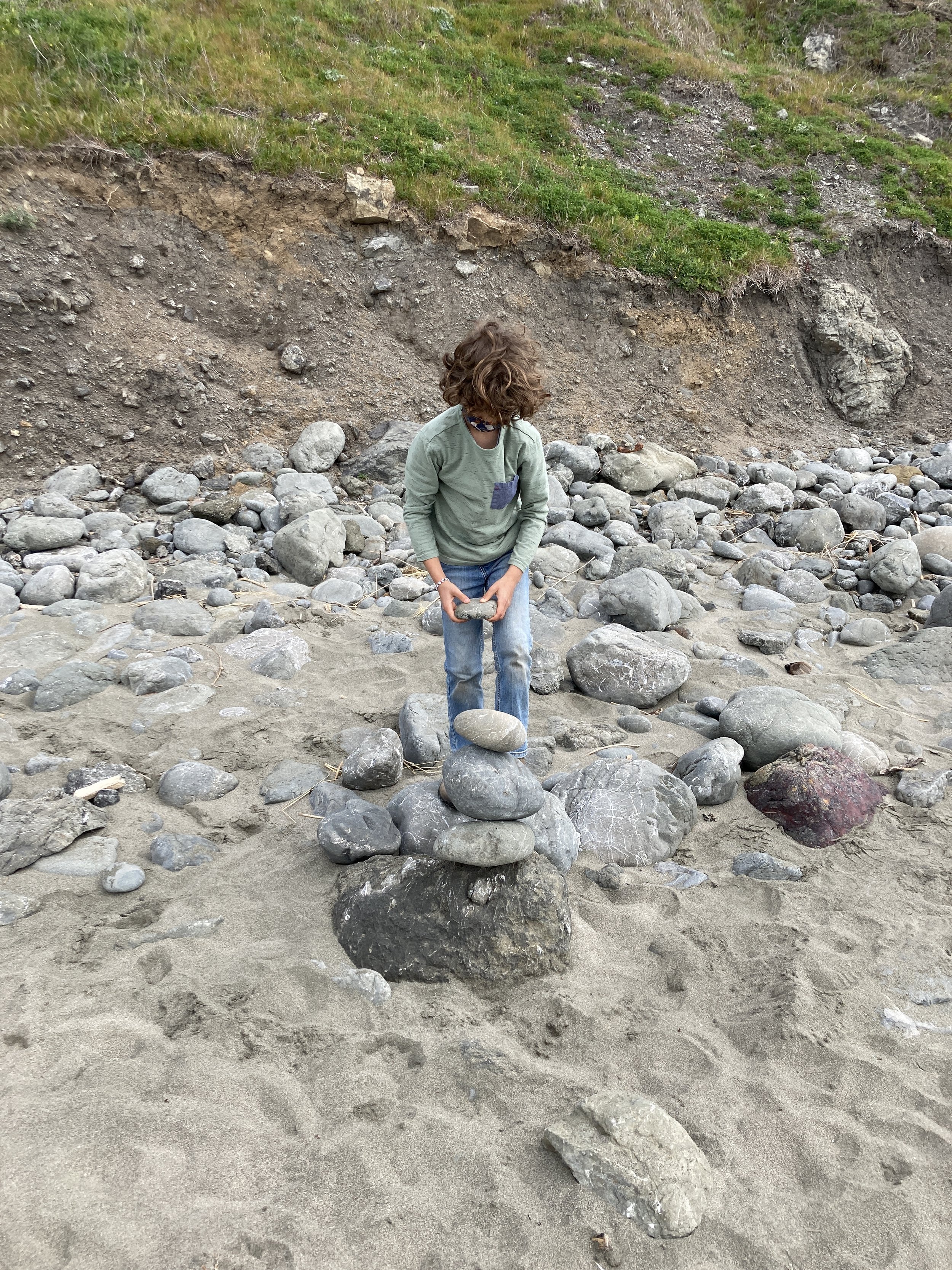 Nitzanim Passover Stories