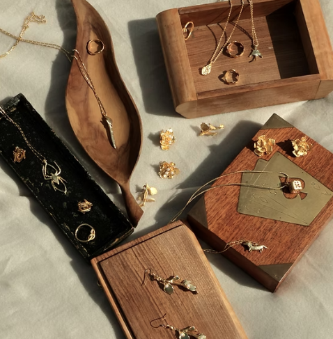 Ellaz Pieces