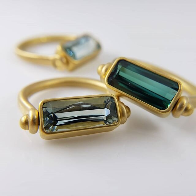 #22k swivelrings  #tourmaline #beryl #aqua beautifully cut from our friends @tavaresgems in #brazil 🙏

#finejewely #timelessdesign #designerjewelry
#futureheirlooms #handmadejewelry