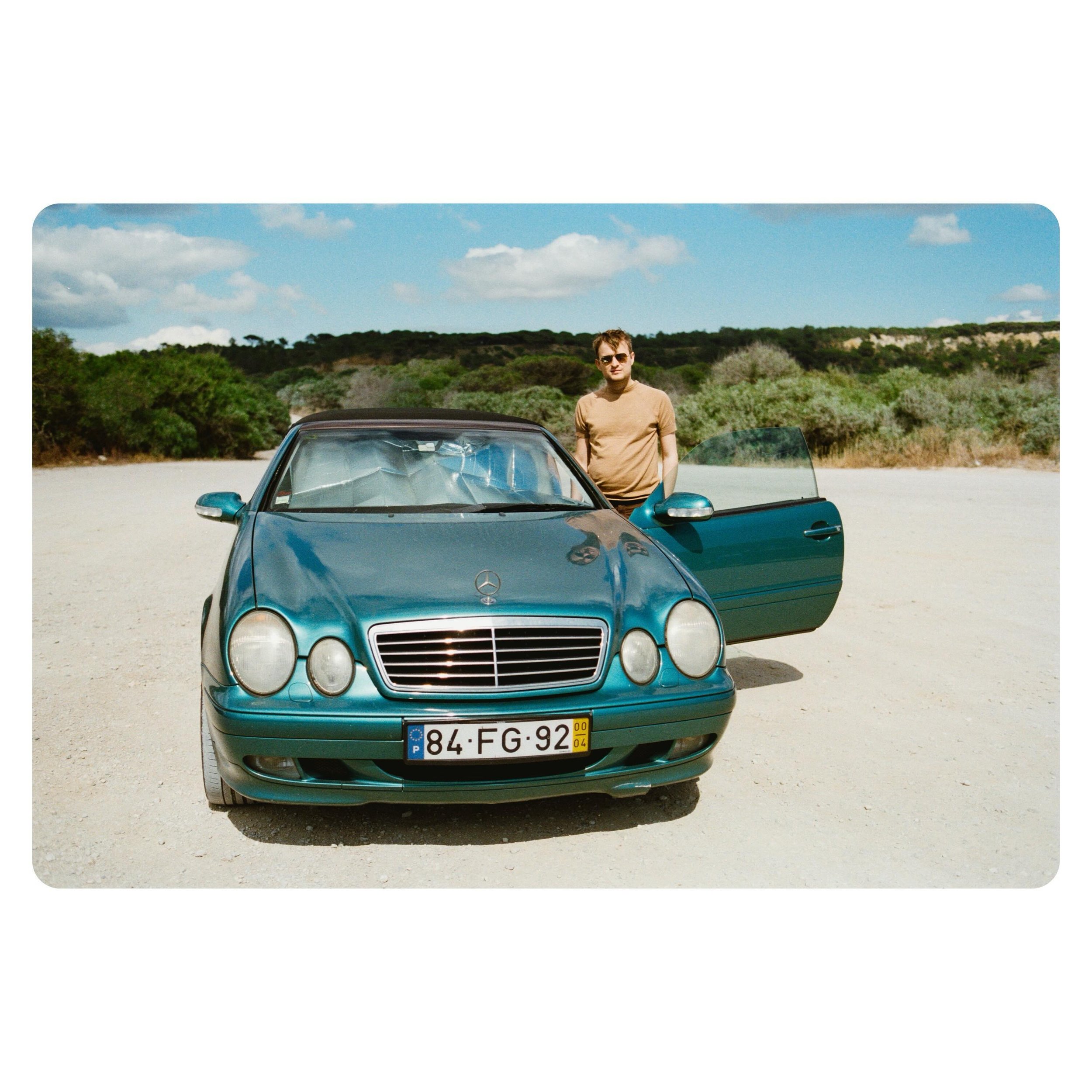 .
.
.
#filmphotography #analogphotography #kodak #portugal #lisbon #kodakgold200 #nikon #nikonf100 #sea #negativelabpro