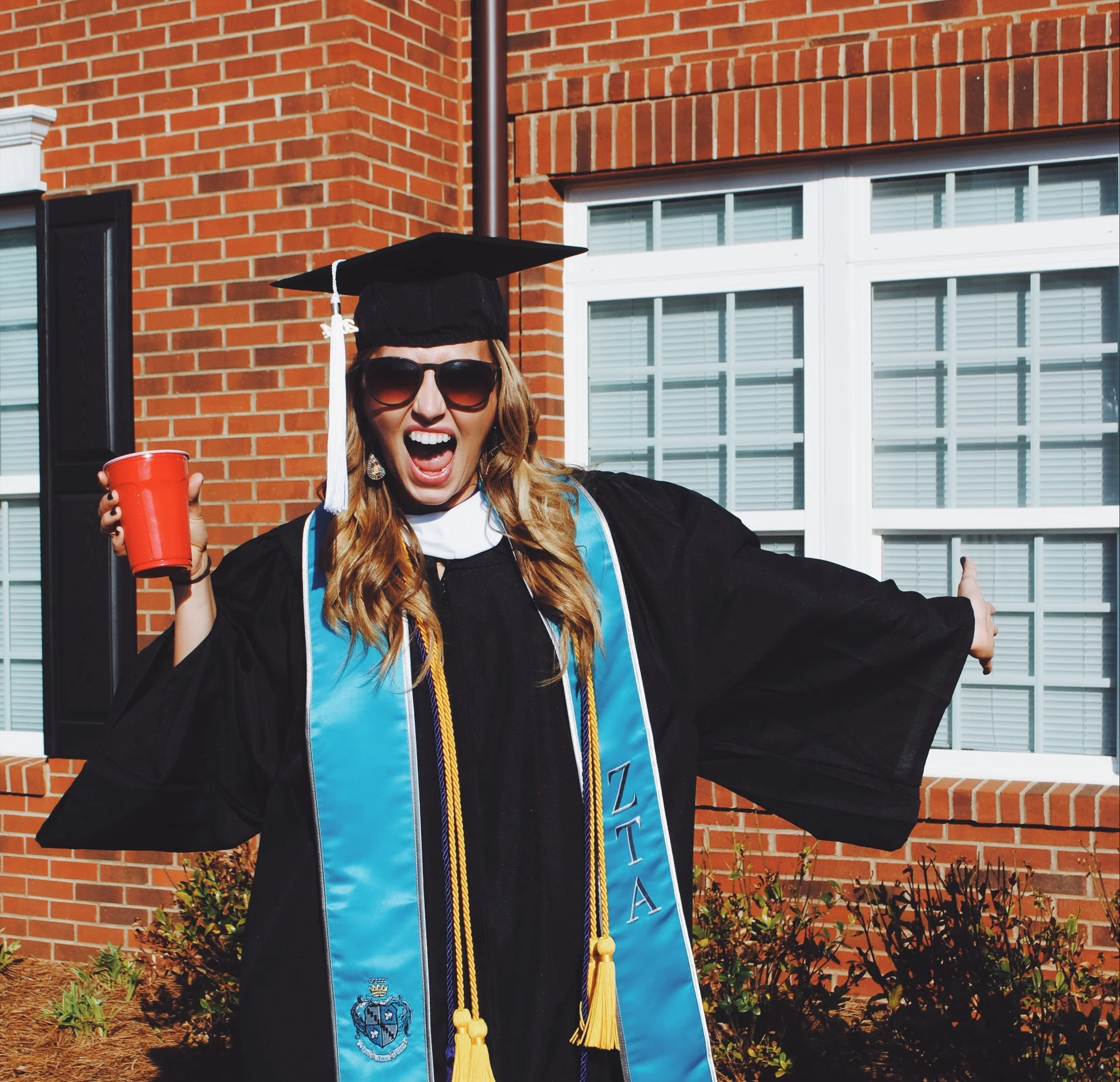 Post-Grad Advice: Secrets for Surviving &amp; Thriving in 'The Real World'