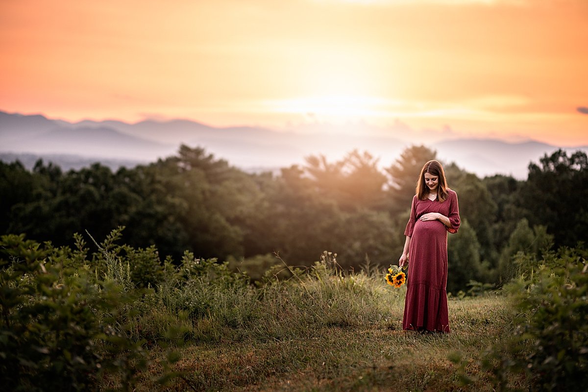 Mom to be in the mountains - maternity photographer Asheville nc