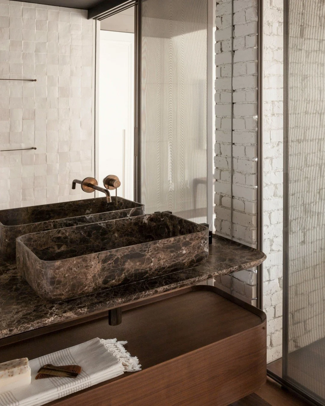 Bathroom details - Project EP

Photos by Vencislava Vasileva @vencislava_vasileva

#pavlovarchitects #treemme #kreoo #zellige #mosaicfactory