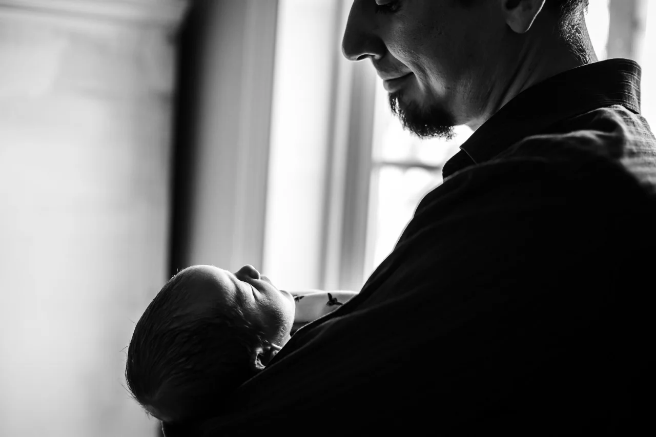daddy-and-newborn.jpg
