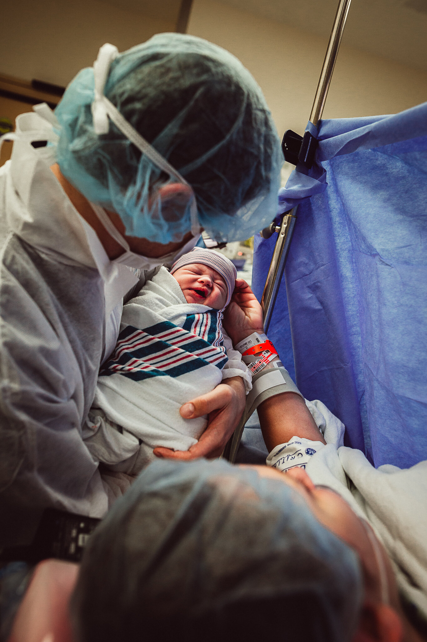 cesarean-birth-postpartum-maggie-williams-3908.jpg