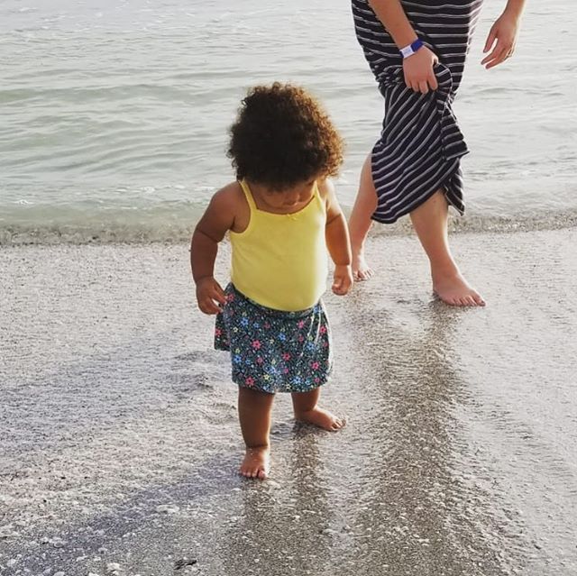 We had a fun vacation to Florida and enjoyed getting to visit some family and then spent lots of time at the beach and pool ⛱☀️🕶 #ourlittlehammily