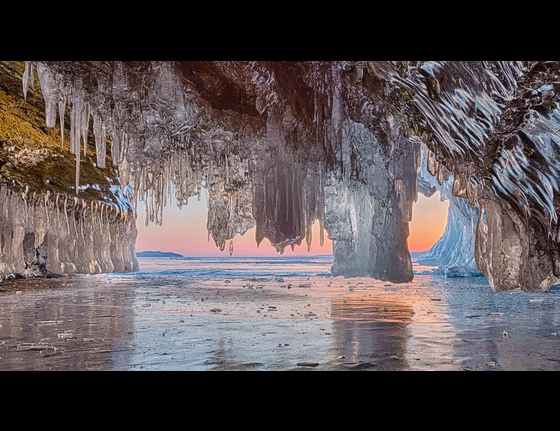 Ice-Caves-of-Borg-Dagan.jpg