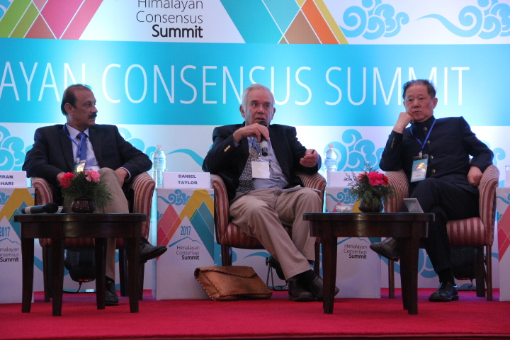  Dr Taylor on a panel at the 2017  Himalayan Consensus Summit . Photo: Himalayan Consensus Summit Website. 