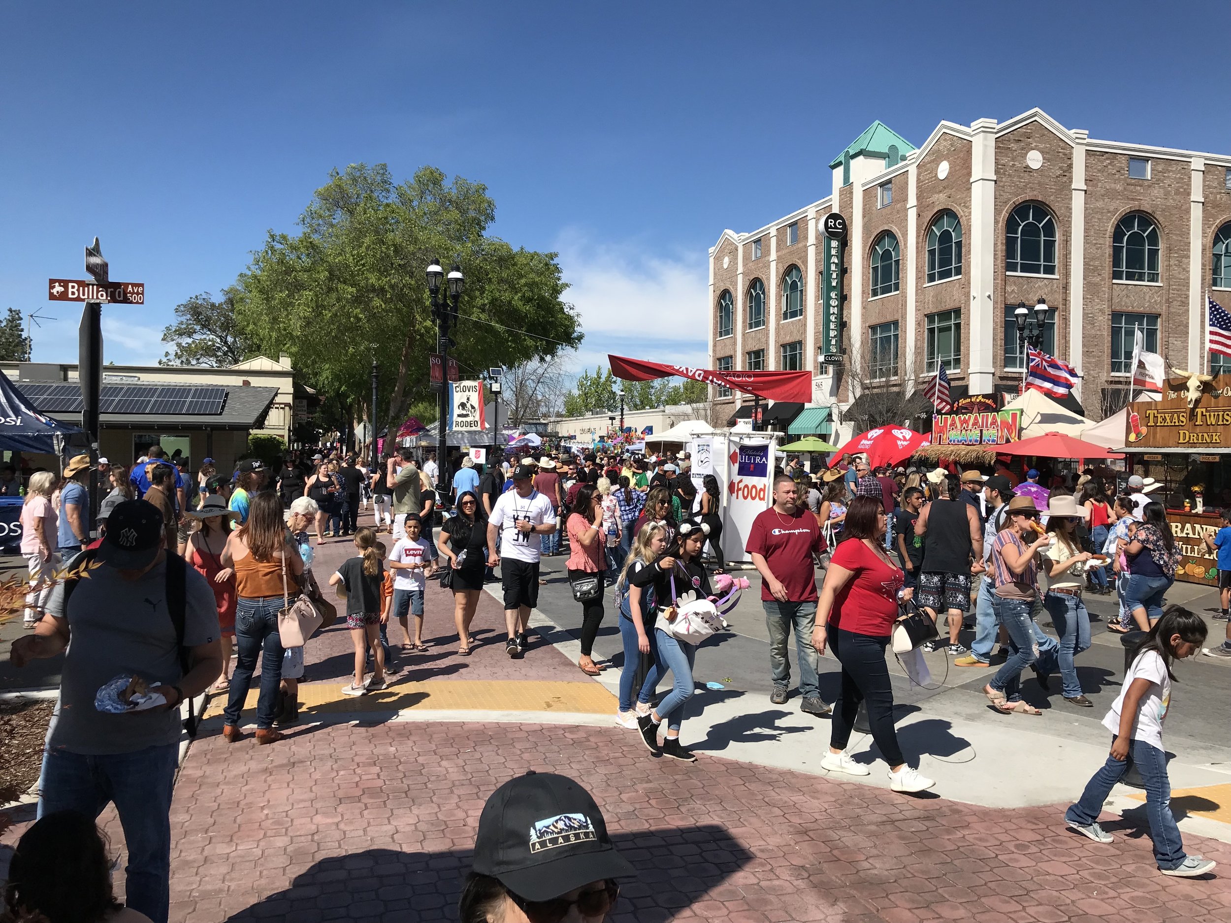  The central CA town of Clovis and their Rodeo and “Big Hat Days” festival going on during the time of Bob Gimlin’s talk. 