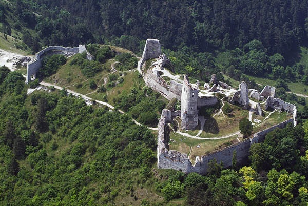  Aerial photo of Čachtice Castle, Slovakia, by  Civertan   CC BY-SA 3.0  