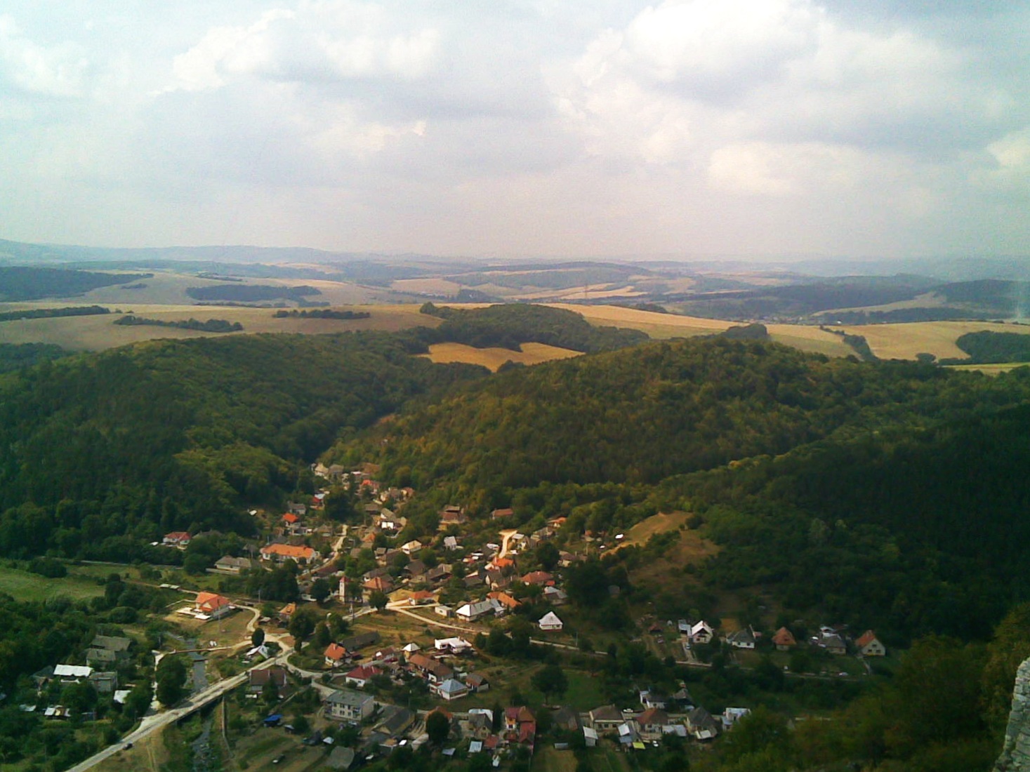  View of Višňové (Nové Mesto nad Váhom District) from Čachtice castle by   Pavel Ševela   (sevela.p) /  Wikimedia Commons.   