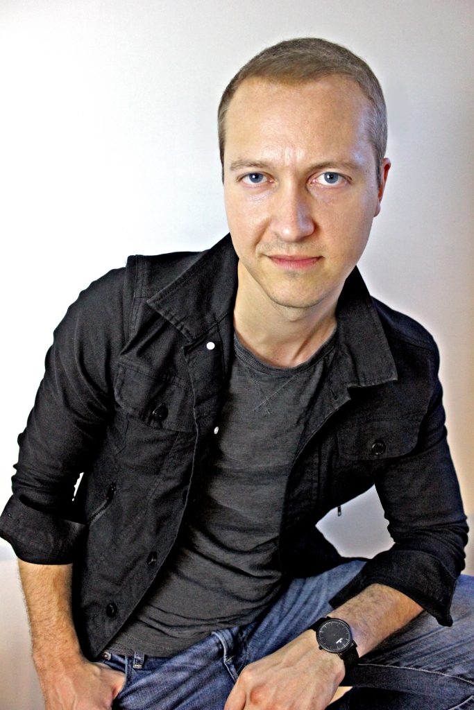 Writer, podcaster, history fanatic, science enthusiast, philosophy junkie, and musician, Micah Hanks