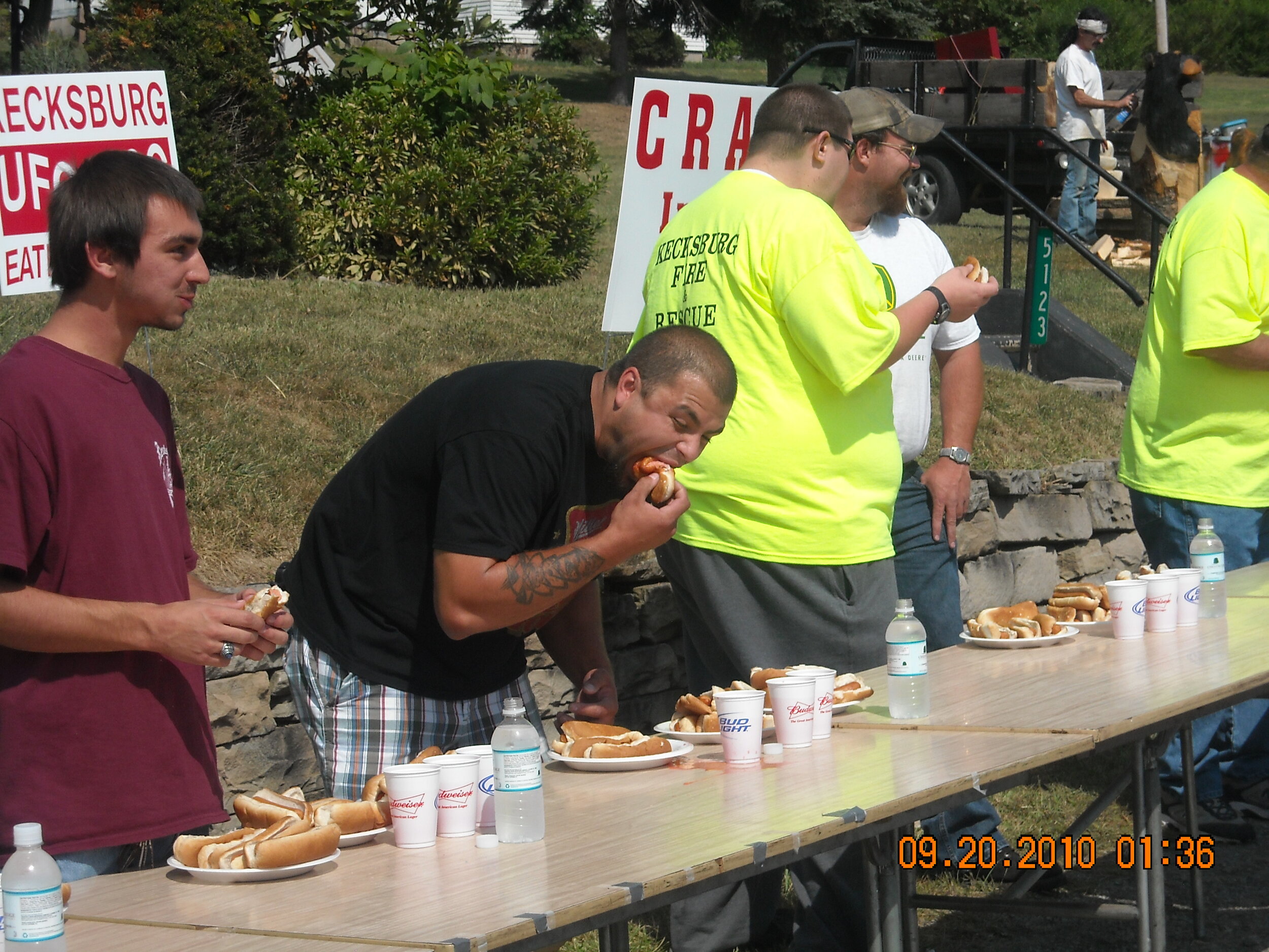  Hot Dog eating contest at the Kecksburg UFO Festival.  Photo ©Ron Struble 