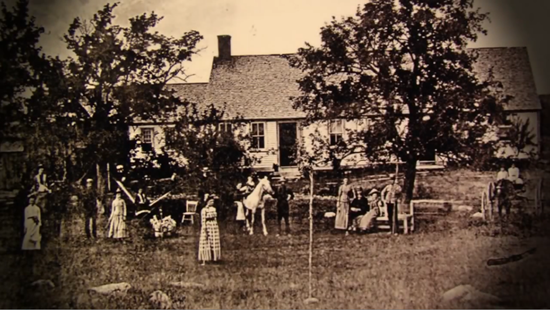  Vintage photo of the Arnold Estate farmhouse 