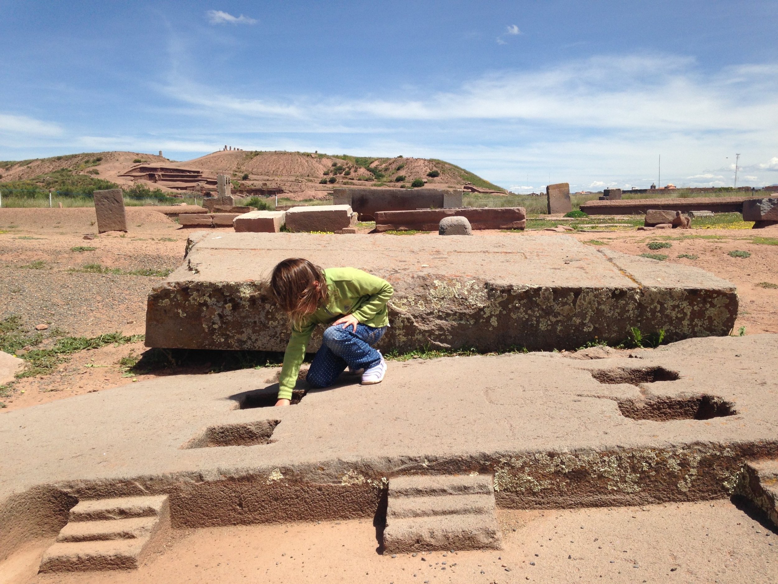  Artifacts at Tiwanaku, photo by Tom Barnett,  @rompsk on Twitter  