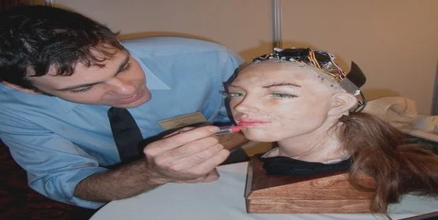 What is the Uncanny Valley