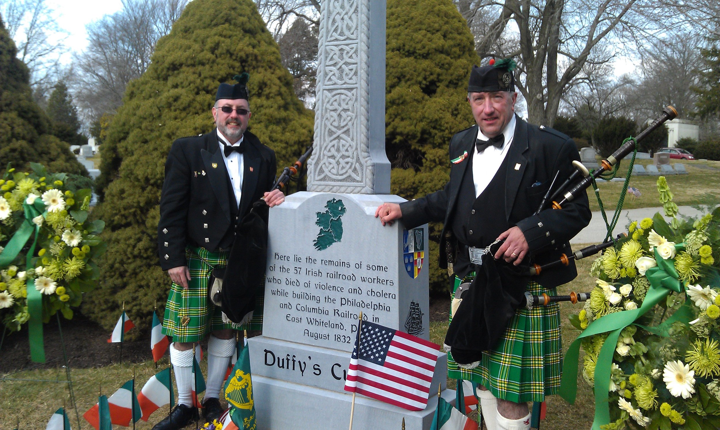  Frank (L) and Bill Watson (R) at the Duffy’s Cut memorial site 