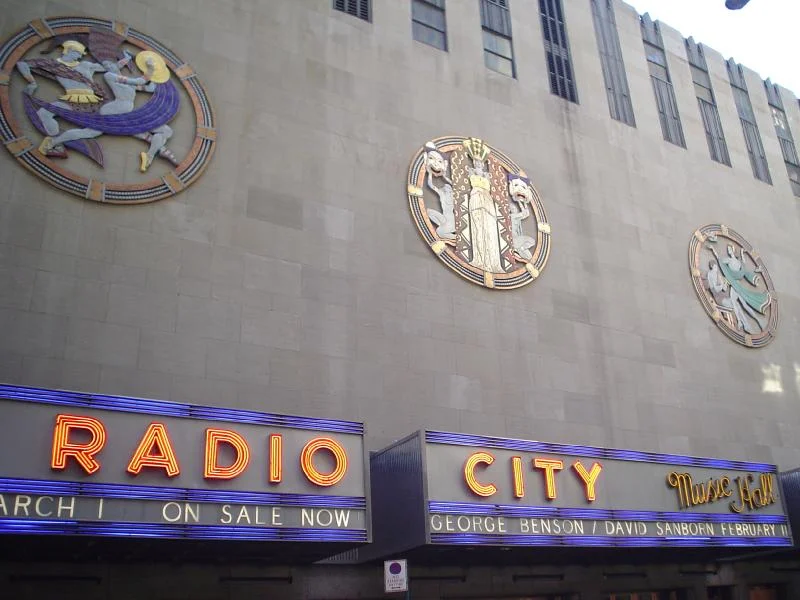 radio-city1.jpg