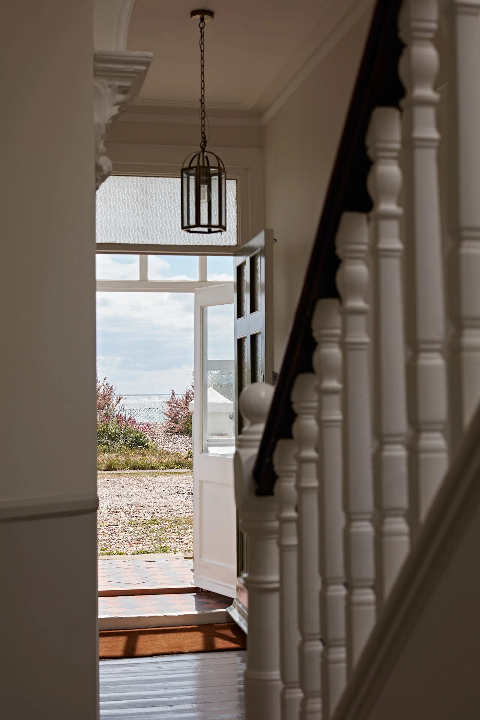 Born Designers_PevenseyBay_May262975 RT LR.jpg