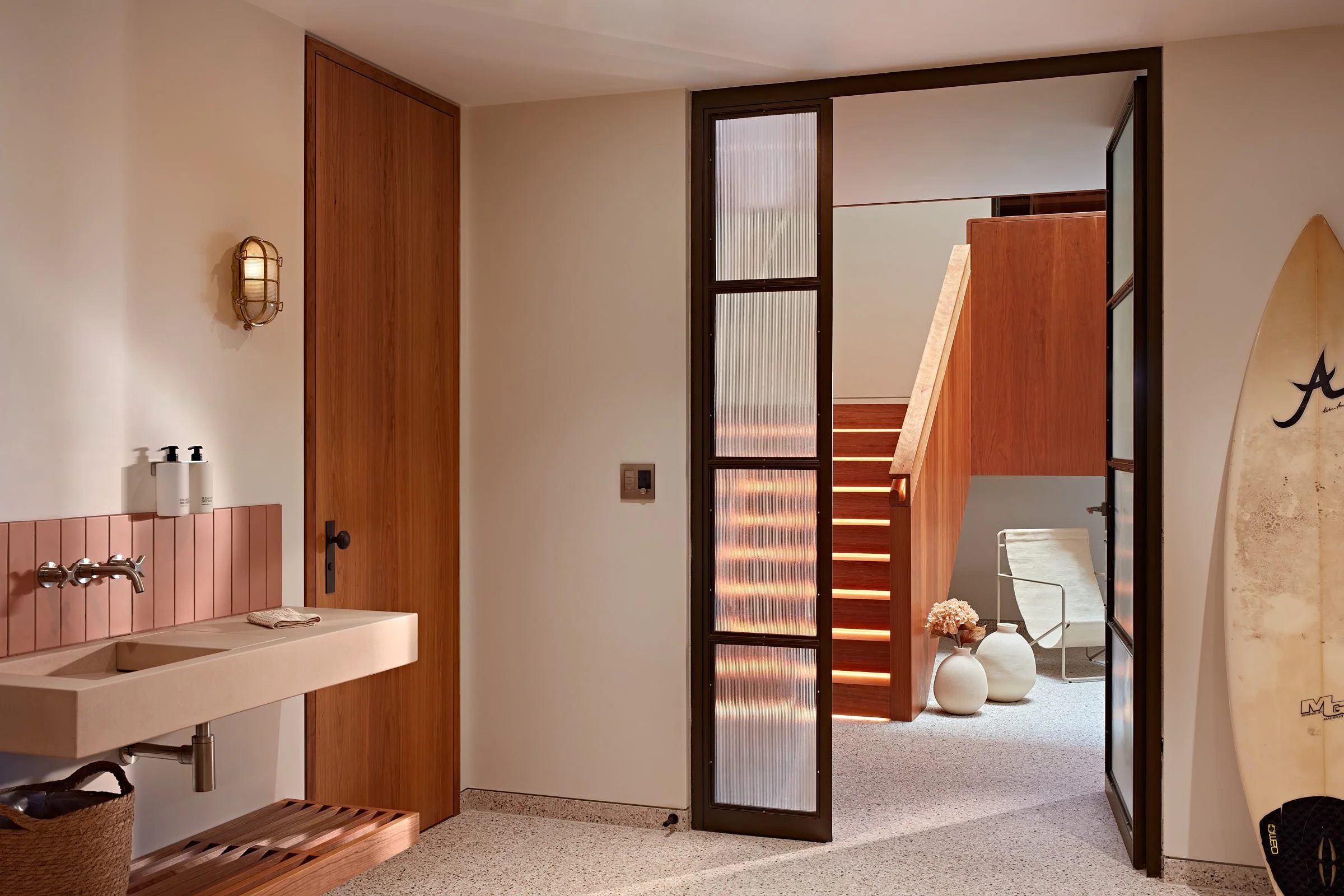 Halftides_Beach Room_004 RT LR.jpg
