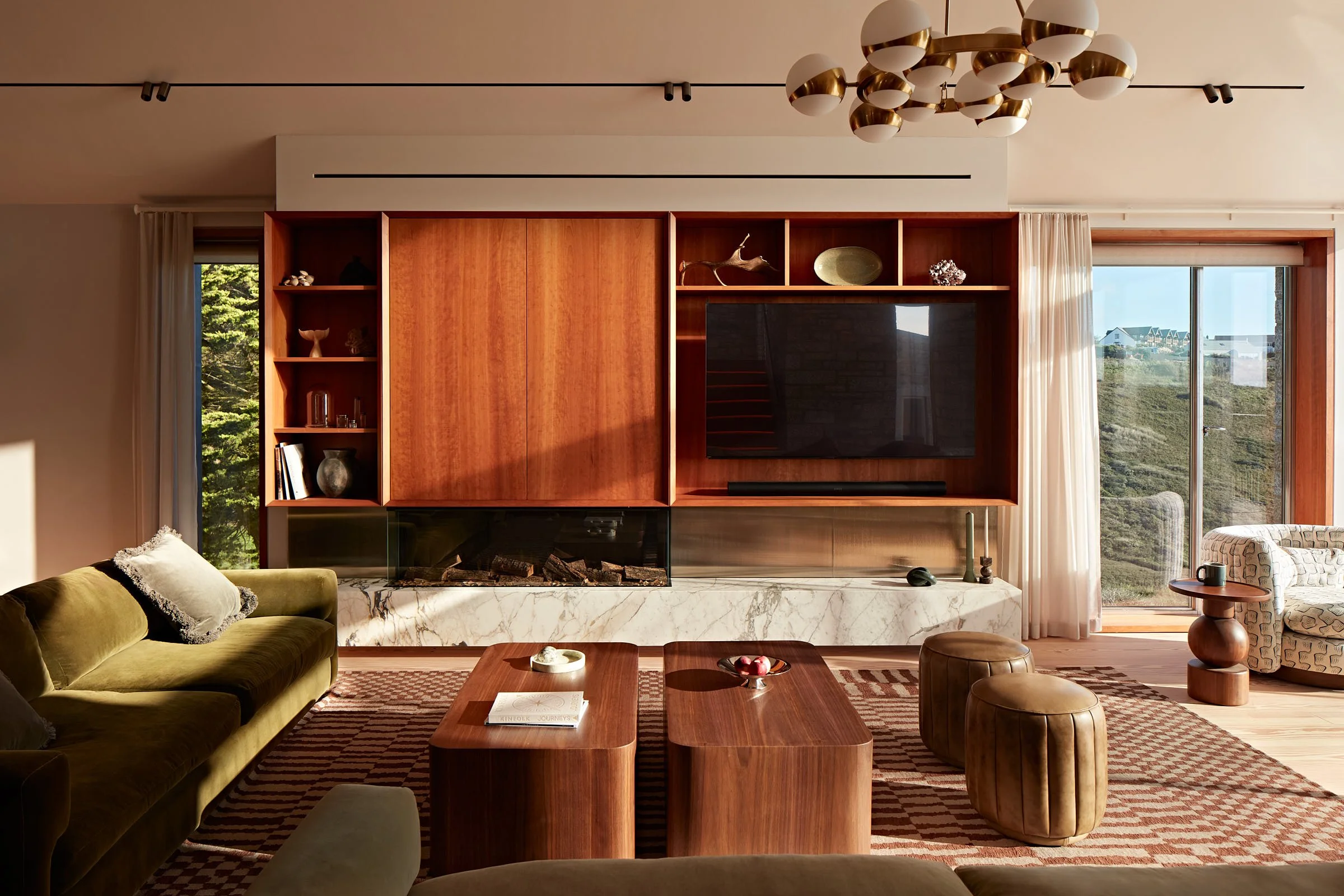 Halftides_Living_003 RT LR.jpg