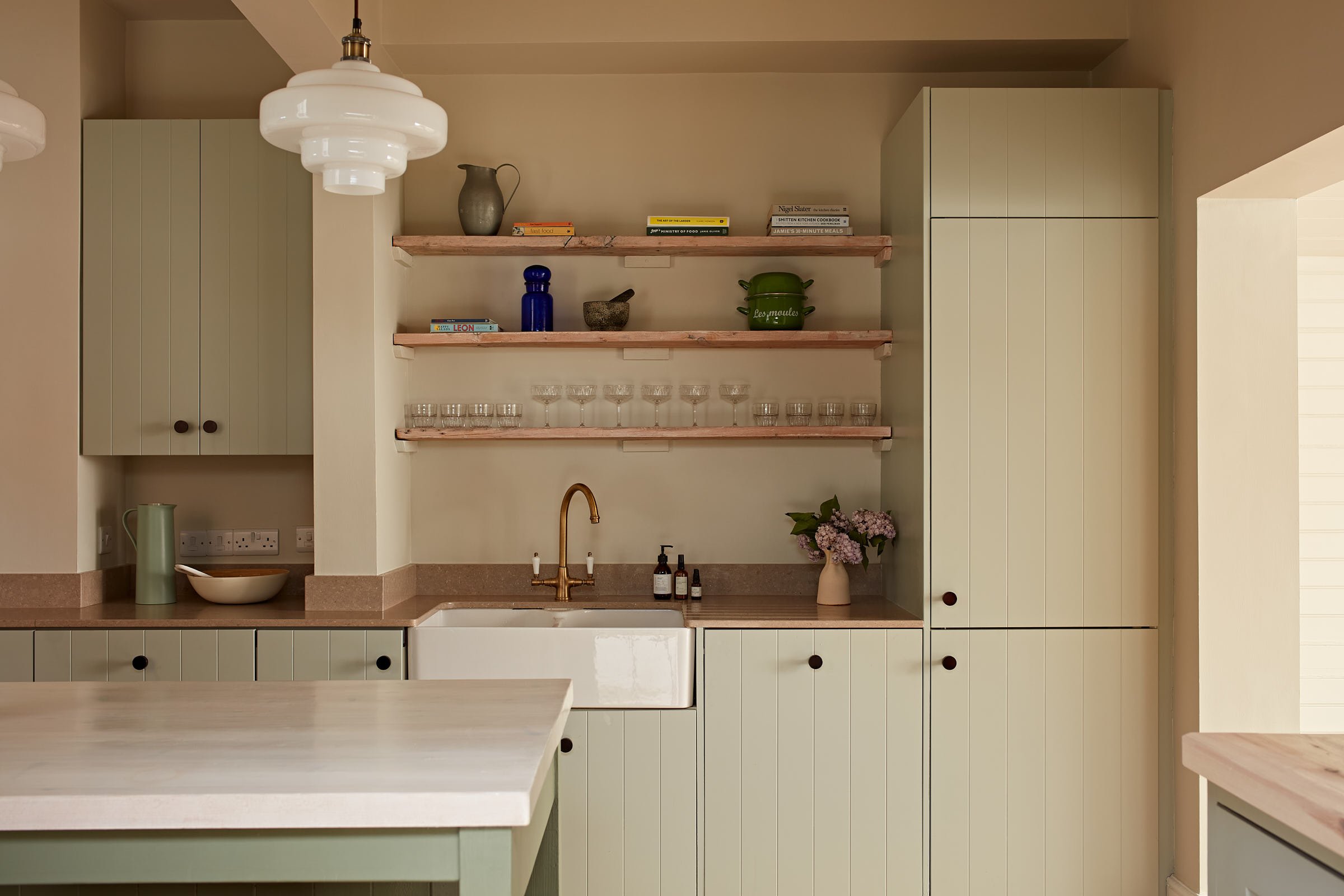 Born Designers_PevenseyBay_May263369 RT LR.jpg