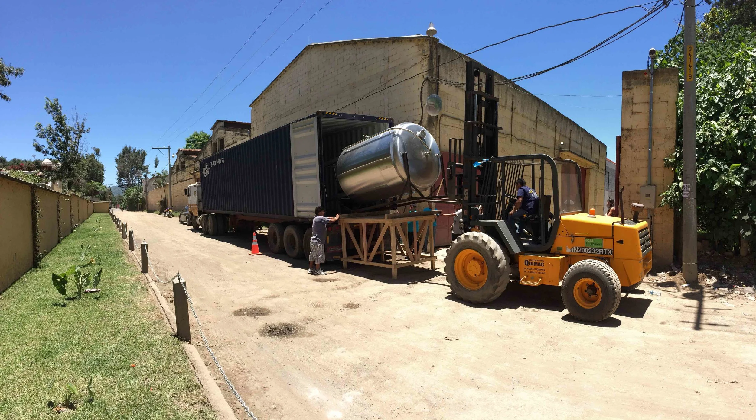 8.9_Unloading View.jpg