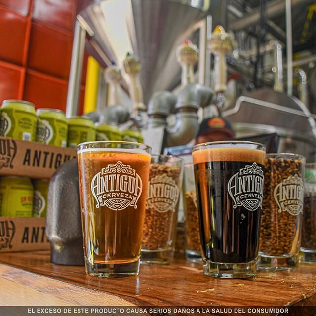 &iquest;En vaso o en lata? 🤔Descubrilo en nuestros tours cerveceros. 🍺 - Info link en bio 📸: @muriel.gallardo
.
.
#antiguacerveza #cervezaartesanal #sinnovia #ipa #cucurucho #stout #bebelocal #hechaamano 
#fabrica #tours #beertour #beertime #beerl