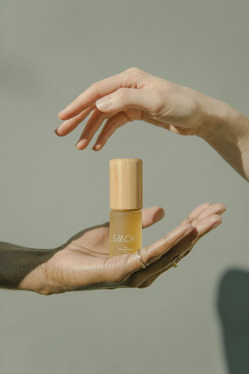 Smoke perfume