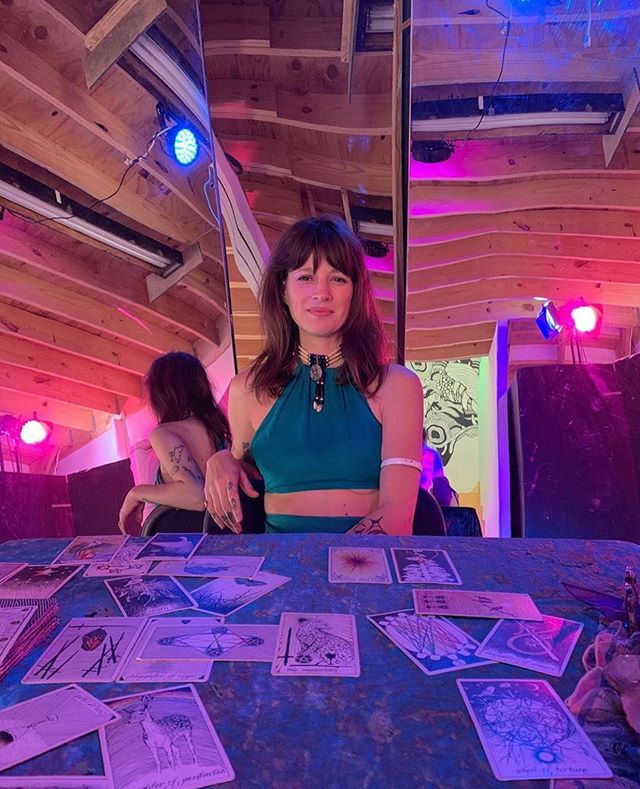 In case free parking, two drinks tickets, first pick of all the #PFSummer19 goods and no line wasn't enough for you, our new friend @violetguide will be at Preview market on June 28 reading tarot 🤗 Click the link in our profile to get your tickets!