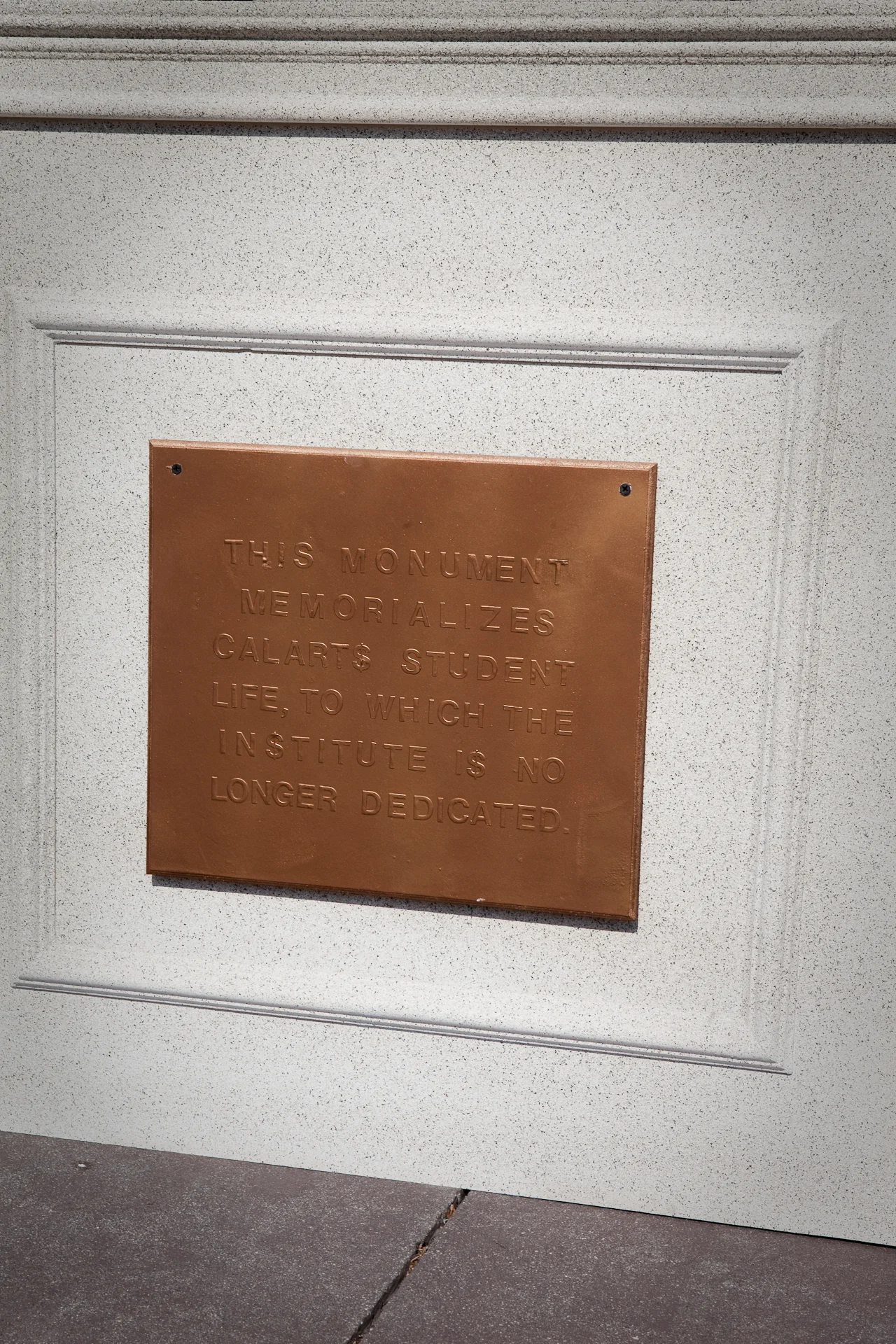 Monument2.jpg