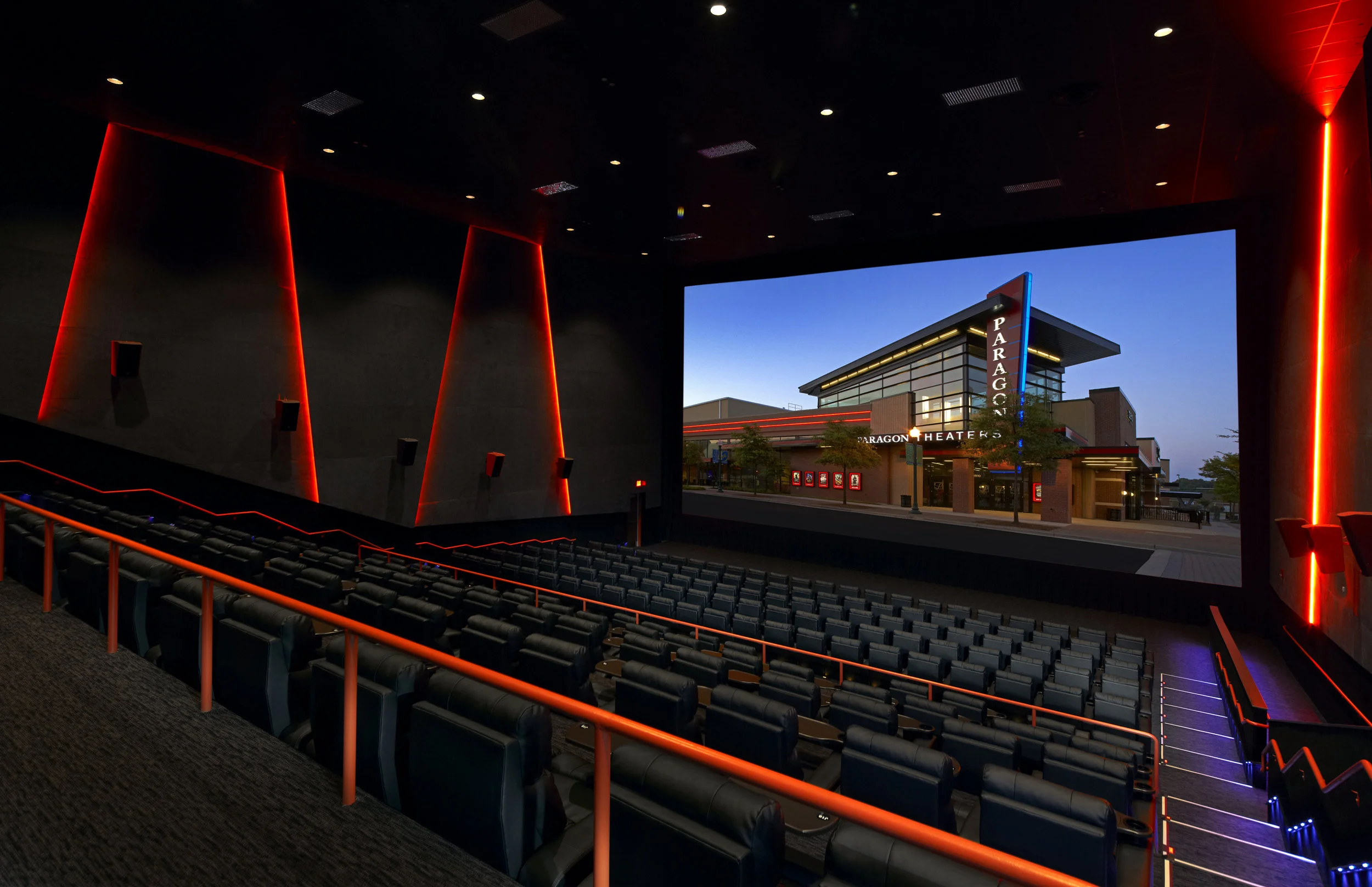 Stage Cinema Grill - 3c9lg4n