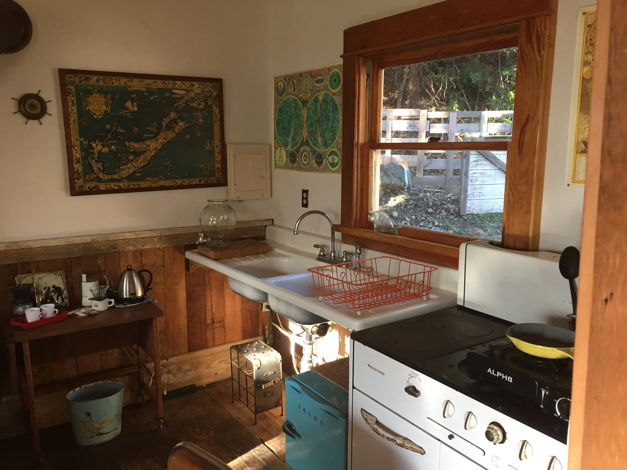 416 Kitchen Whole Shot.JPG