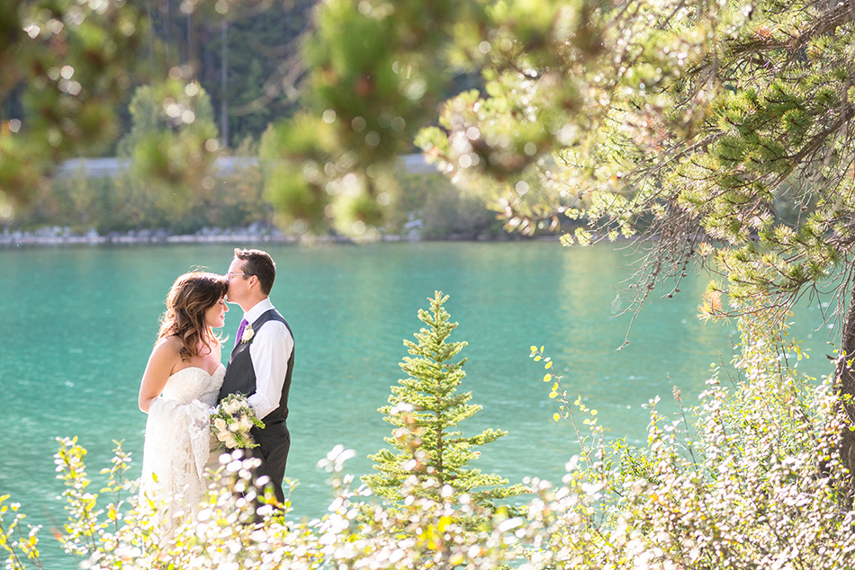  canmore bear and bison inn wedding photography 