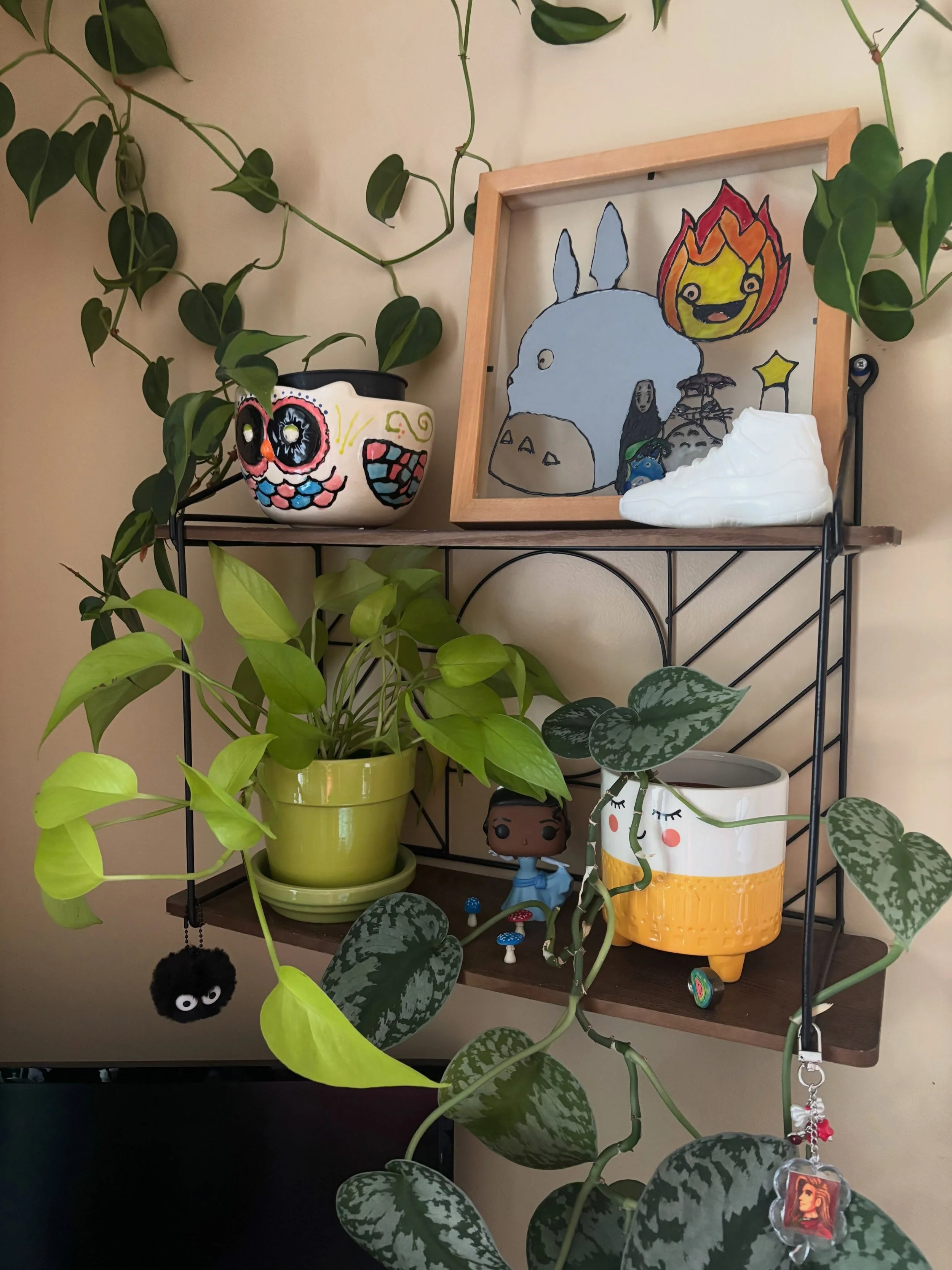 ✨ Get to know your therapist ✨

Many people can feel intimidated by accessing therapy. One of my goals is to show up as a messy, real human and help make therapy feel a little less scary.

One way I thought I could do that is by sharing this little c