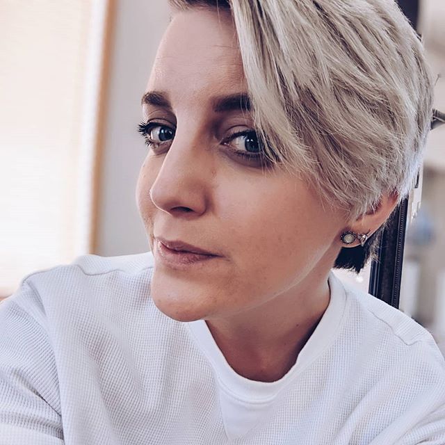 I haven't taken a shameless selfie in a while so.. you're welcome. 💁💁
.
.
.
#hair #hairartist #greeleysbest #barbers #barberlove #shameless #unapologetic #hey #lesbiansofinstgram #lgbt #lgbtqia #queer #queerhair #selflove #selfie