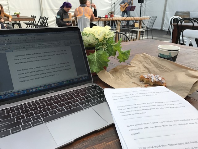 after 10 hours standing at the computer yesterday, I put my feet up at a local market today to keep working on scripts for the first Ecozoic Living course