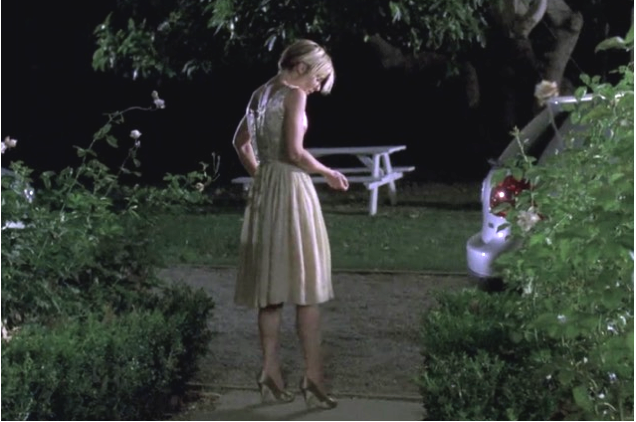   Emma Caulfield  as Oona O’Leary 