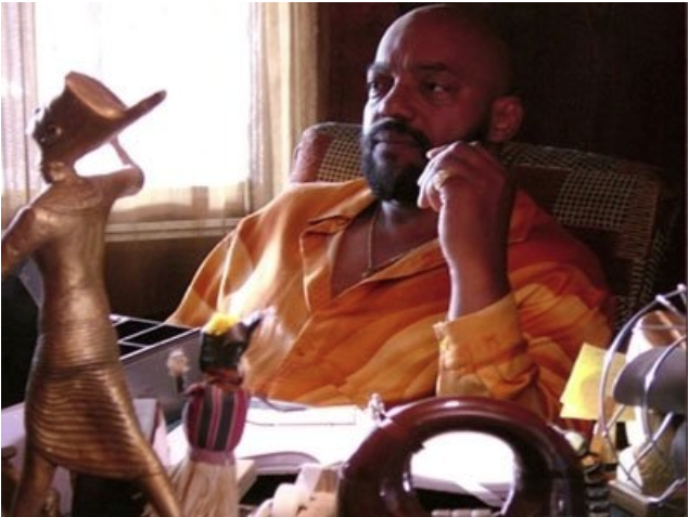   Ken Foree  as Charlie Altamont 