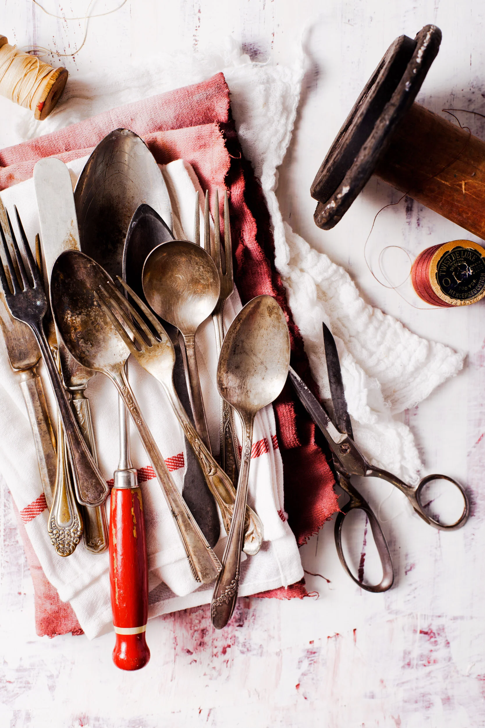 still-life-red-kitchen-utensils-lesliegrow.jpg