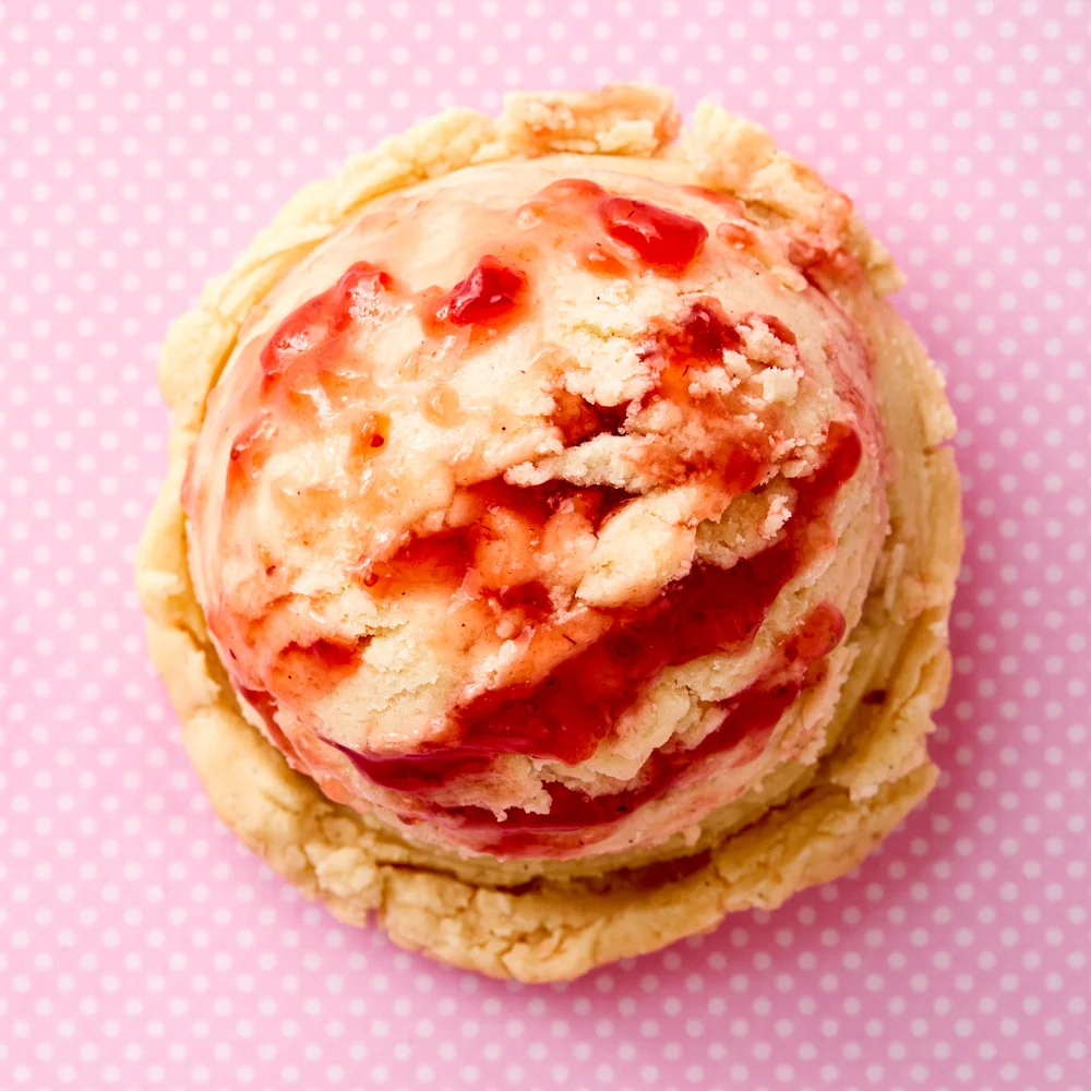 HC89317_022 Strawberries N Cream.jpg