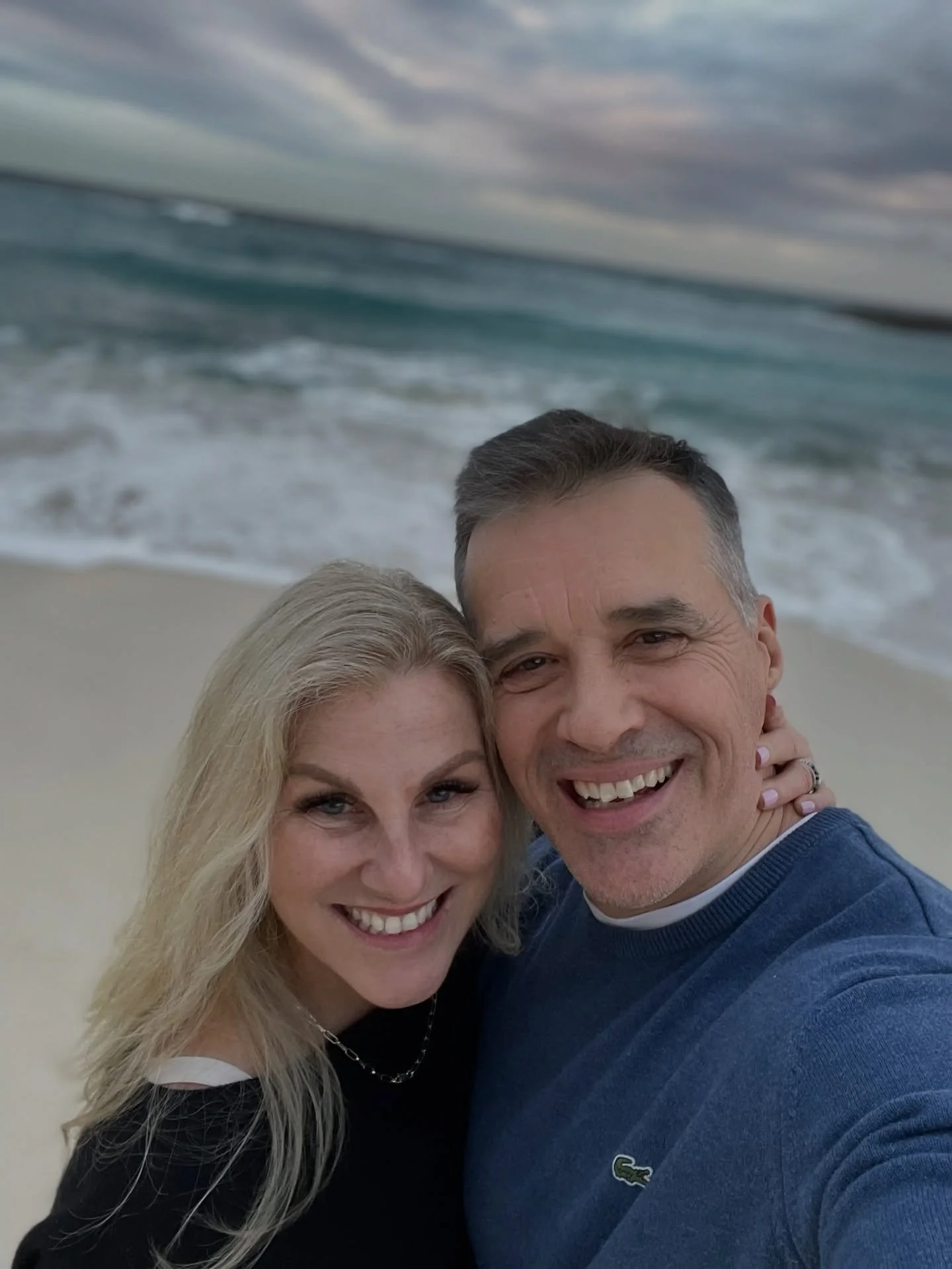 Fridays are for client spotlights🤩 

Our long time client Jen always looking fabulous, especially with a fresh set of lash extensions! 

Need lashes like Jen&rsquo;s? Book with our expert lash artist Jodi today!

Text us (yes, you heard that right) 