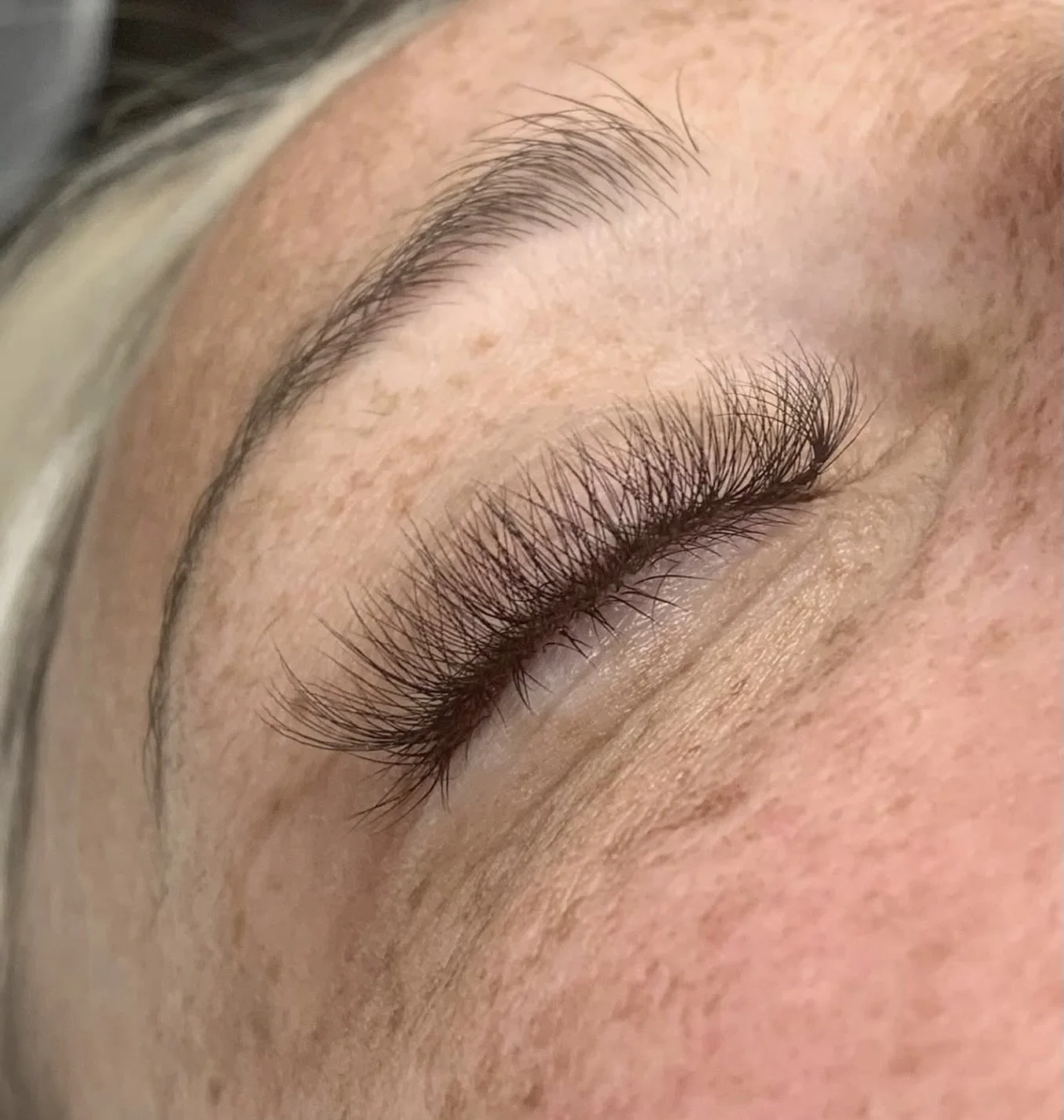 Holiday plans are calling ✨ One week left to get your lash appointments booked before the festivities begin.
&bull;
&bull;
Call/text to book your appointments!
781-987-1175

#lashes #everydaylashes #lashesfortheholidays #holidayplans #holidayfestivit