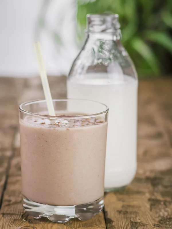 cocoa-almond smoothie.jpg